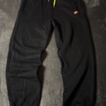 Pantalon nike just do it etiqueta roja Pantalon nike just do it etiqueta roja