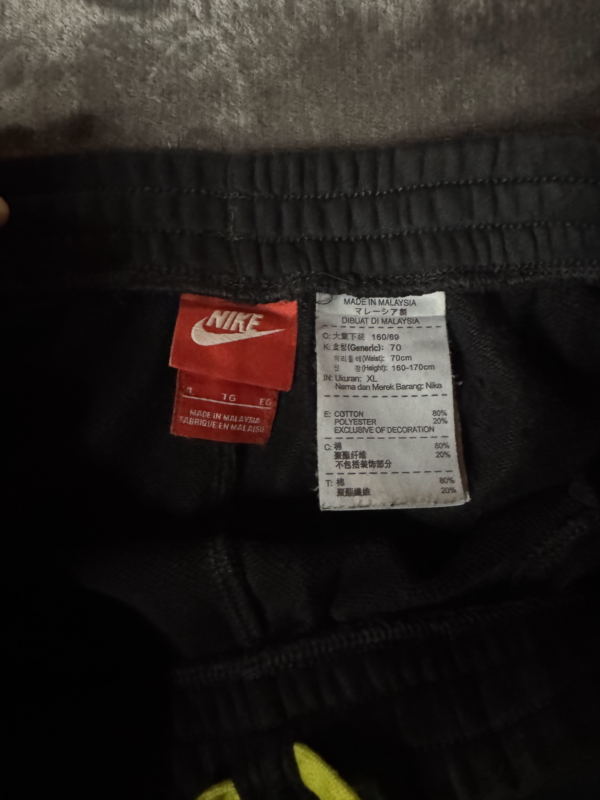 Pantalon nike just do it etiqueta roja