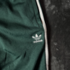 Pantalon adidas originals verde