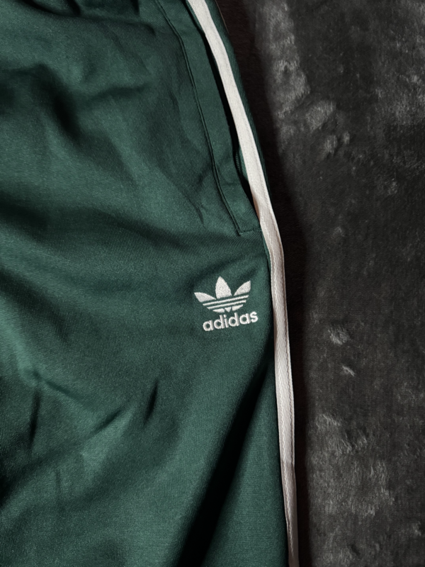 Pantalon adidas originals verde