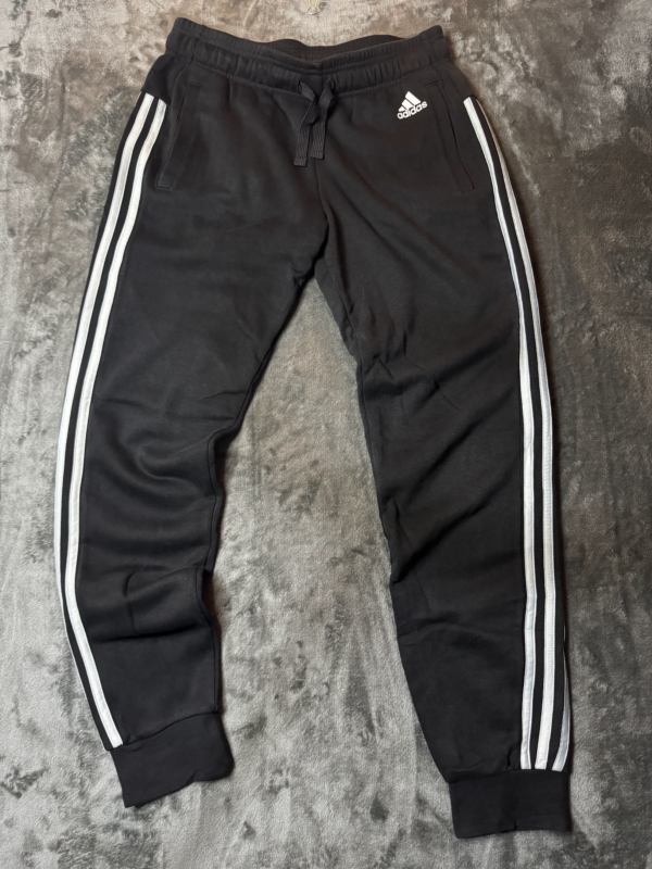 Pantalon Adidas Negro Lineas Grises