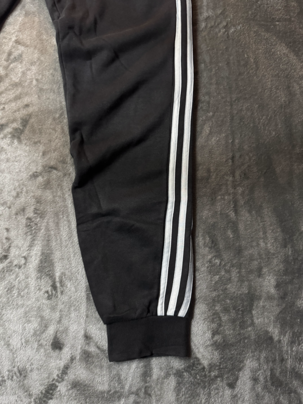 Pantalon Adidas Negro Lineas Grises