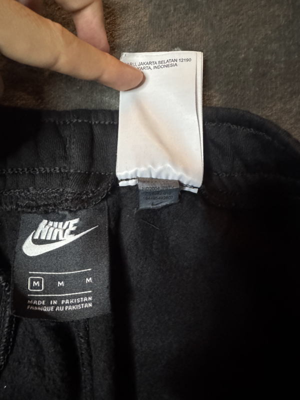 Pantalon Nike Negro Just Do It Etiqueta Naranja