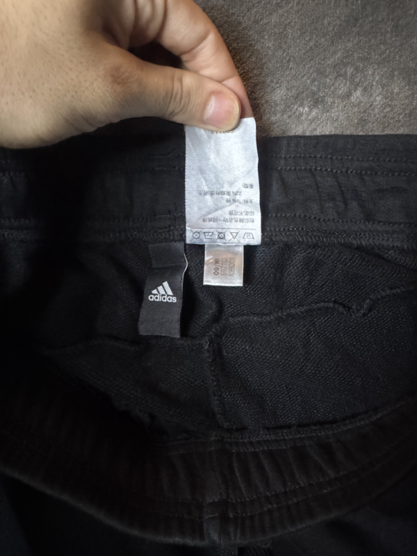Pantalon Adidas Negro Lineas Grises