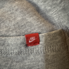 Pantalon Nike Gris Logo Blanco